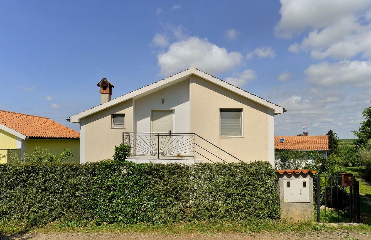 Apartment Mladen 1860 Medulin Bagian luar foto